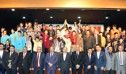 Satranç Turnuvası Şampiyonu : Mavigün